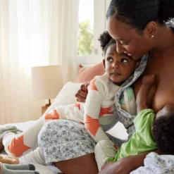 Willow Go Wearable Double Electric Breast Pump Kit -Baby Trend Store GUEST 720cf285 2e11 4e05 8630 115329690193