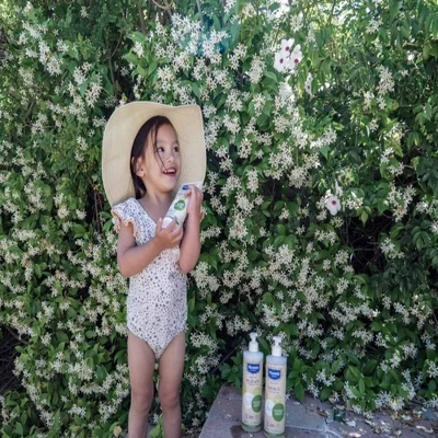 Mustela Organic Micellar Baby Bath Wash Water With Olive Oil And Aloe - Fragrance Free - 13.5 Fl Oz 3 Mustela Organic Micellar Baby Bath Wash Water With Olive Oil And Aloe - Fragrance Free - 13.5 Fl Oz - Image 3